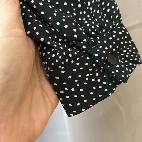 H&M Black and White Polka-dot Long Sleeve Button Down Blouse. Size 12. - Picture 4 of 11